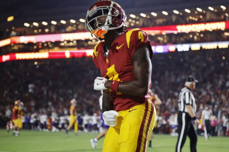 USC’s once-vaunted depth at receiver disappears. Will the Trojans regroup?
