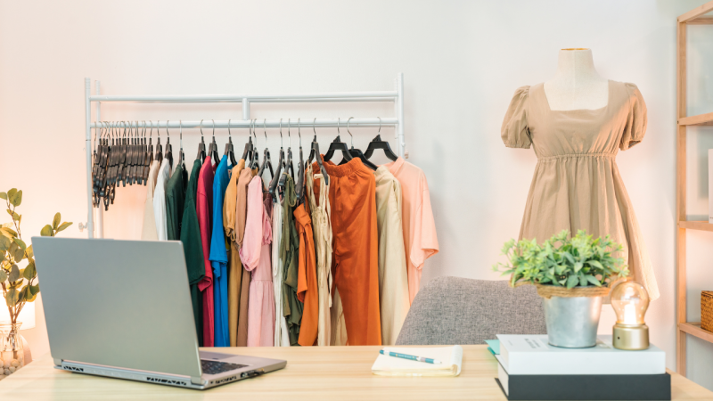 15 Best Apps for a Business Selling Clothes