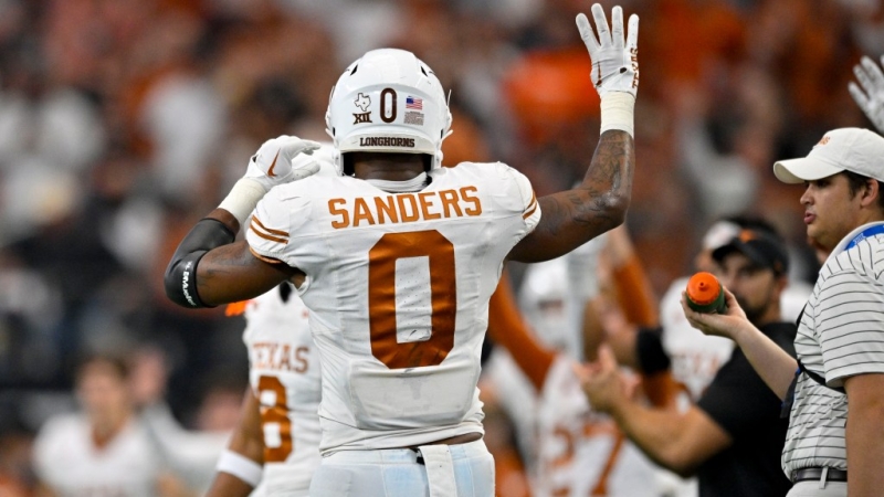 VIEW: No. 3 Texas shows up in New Orleans for the Sugar Bowl