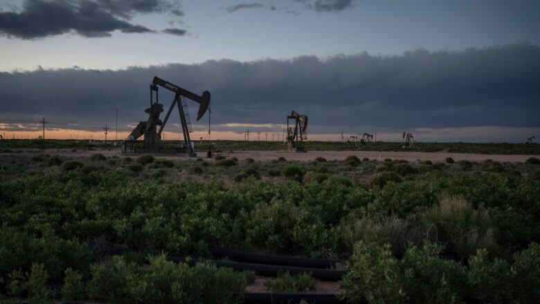 The Rising Cost of the Oil Industry’s Slow Death