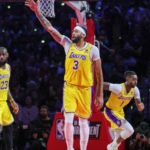 <aNBA Fans Hype Lakers' LeBron James, Anthony Davis, D'Lo Russell in Rout of Raptors