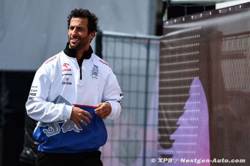 Ricciardo n’a pas fait pression put ‘virer’ de Vries l’an dernier