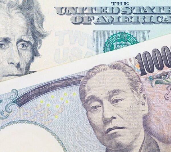Japanese Yen continues losing ground and drops to 154.00 area versus USD