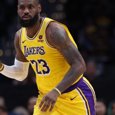 Lakers’ LeBron James: ‘F– k No’ Never Wanted to Join Duke; Eyed UNC, Cincy Before NBA