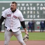 Rob Gronkowski’s very first pitch before the Red Sox Patriots’ Day video game was normal Gronk