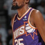 <aSuns' Kevin Durant on Being Down 2 Games to Wolves:'S-- t, Can't Give Up on United States Now'